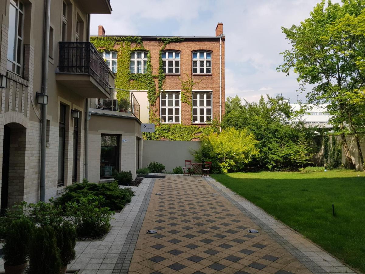 Movie Apartment Jezyce Poznan Exterior photo